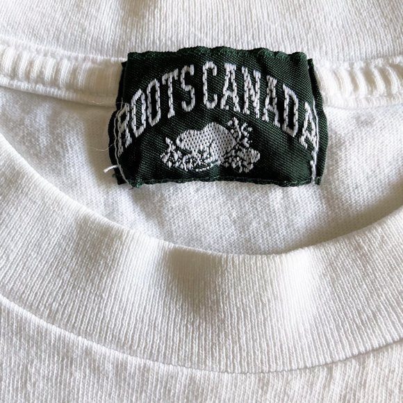 Vintage Roots white t-shirt, maple leaf (size M) relaxed fit, vtg 90s crew neck - Picture 2 of 5
